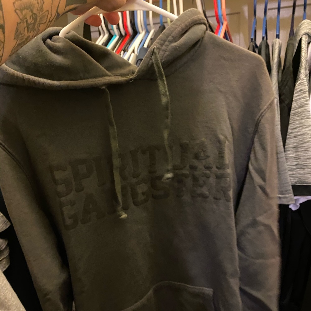 Spiritual gangster men’s medium hoodie
